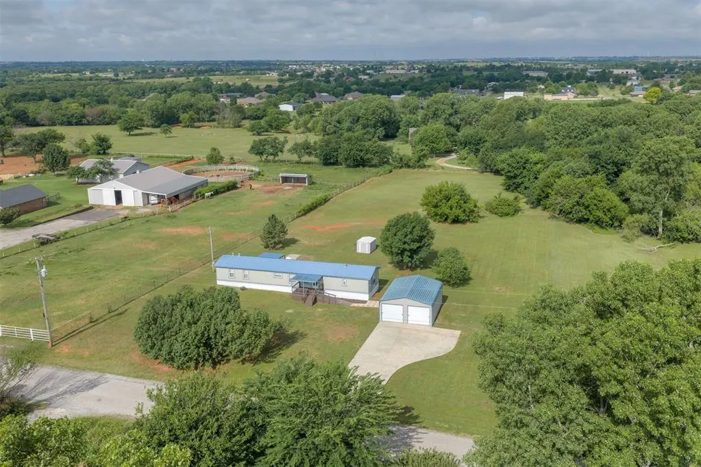 Photo 34 — 1040 County Street 2977, Blanchard, OK 73010