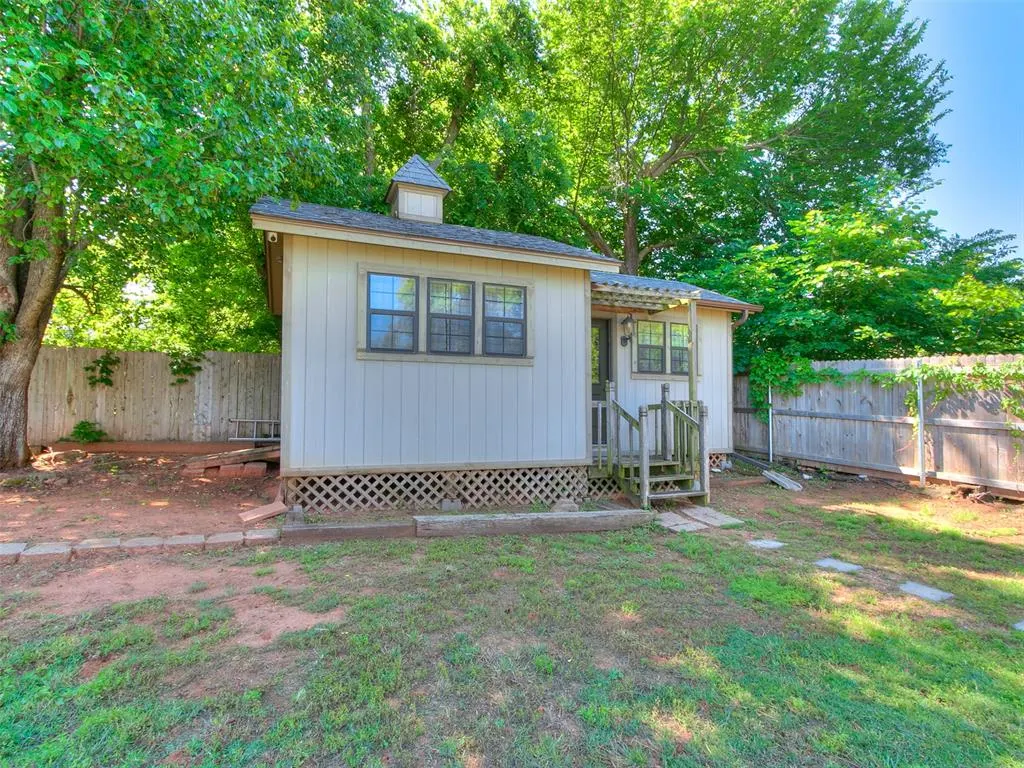 Photo 5 — 1812 Dove Court, Edmond, OK 73034