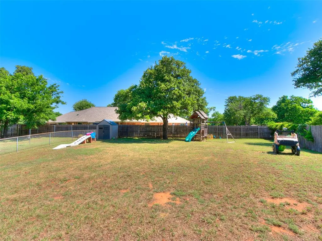 Photo 43 — 1812 Dove Court, Edmond, OK 73034