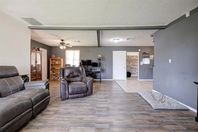 Photo 6 — 34304 Lake Road, Shawnee, OK 74801