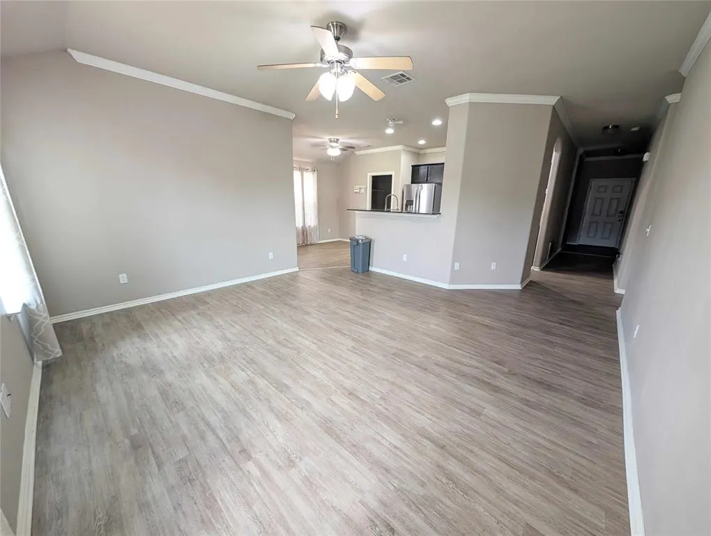 Photo 3 — 10728 NW 27th Street, Yukon, OK 73099