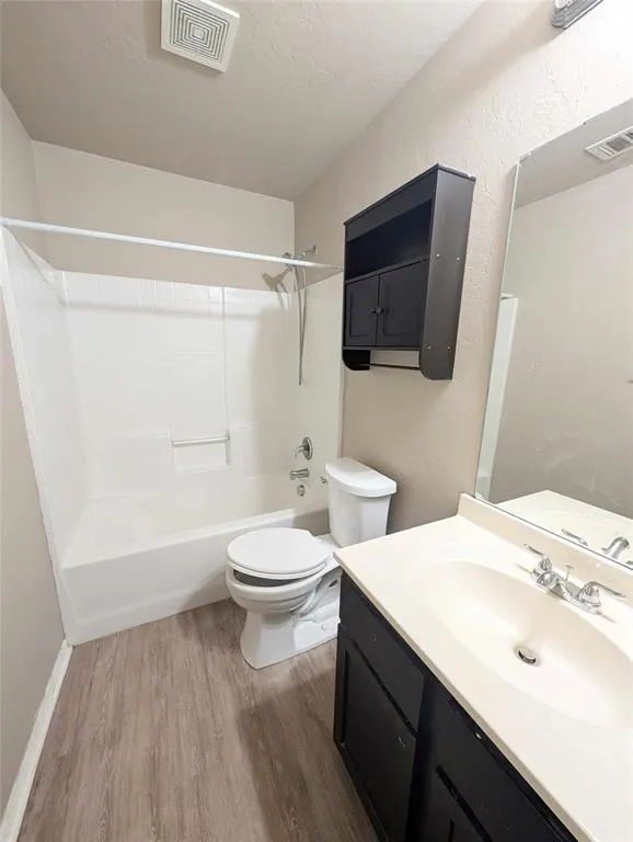 Photo 10 — 10728 NW 27th Street, Yukon, OK 73099