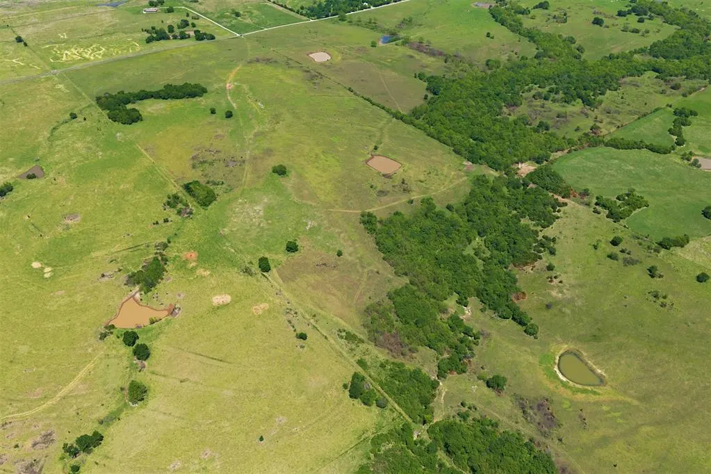 Photo 14 — Fairview Road 7, Davis, OK 73030