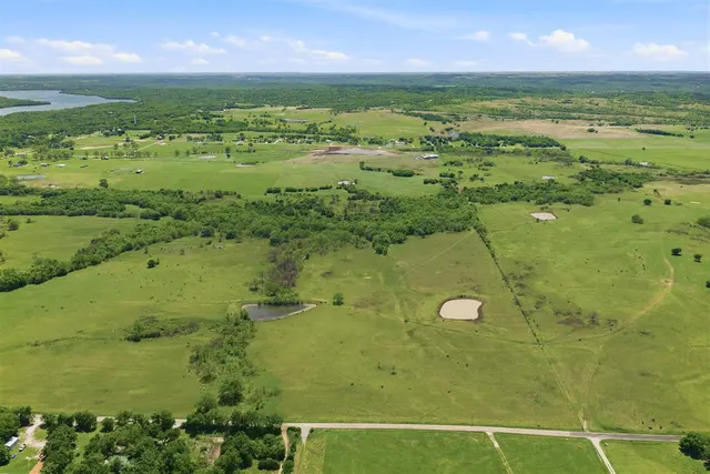 Photo 3 — Fairview Road 6, Davis, OK 73030