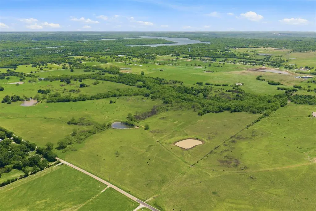 Photo 4 — Fairview Road 6, Davis, OK 73030