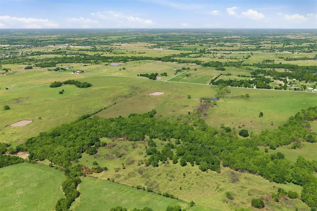 Photo 6 — Fairview Road 6, Davis, OK 73030