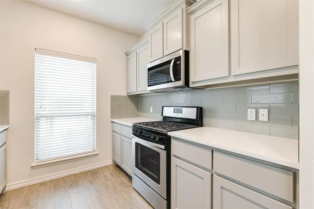 Photo 6 — 13700 Paddington Avenue, Oklahoma City, OK 73142