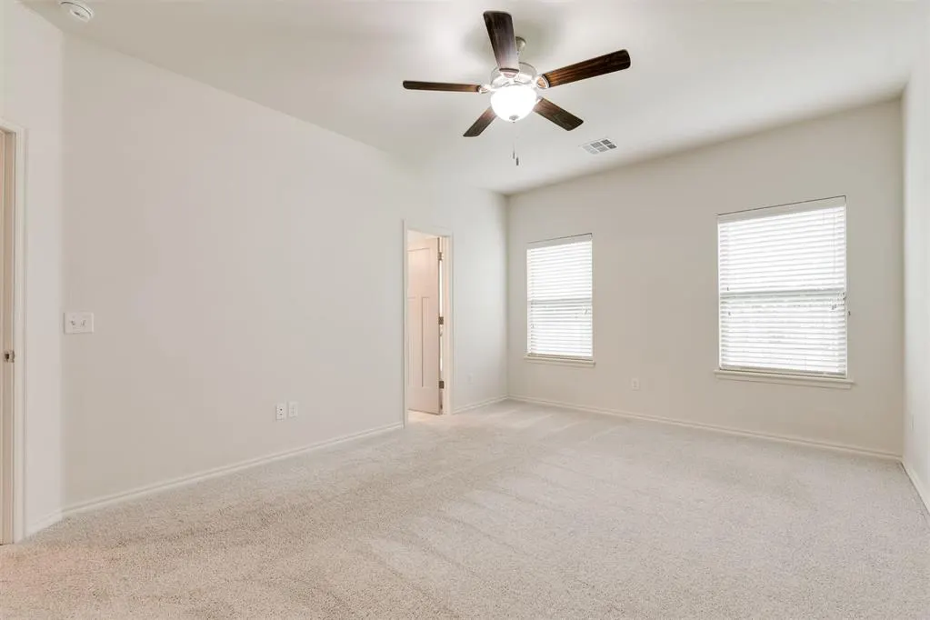 Photo 10 — 13700 Paddington Avenue, Oklahoma City, OK 73142