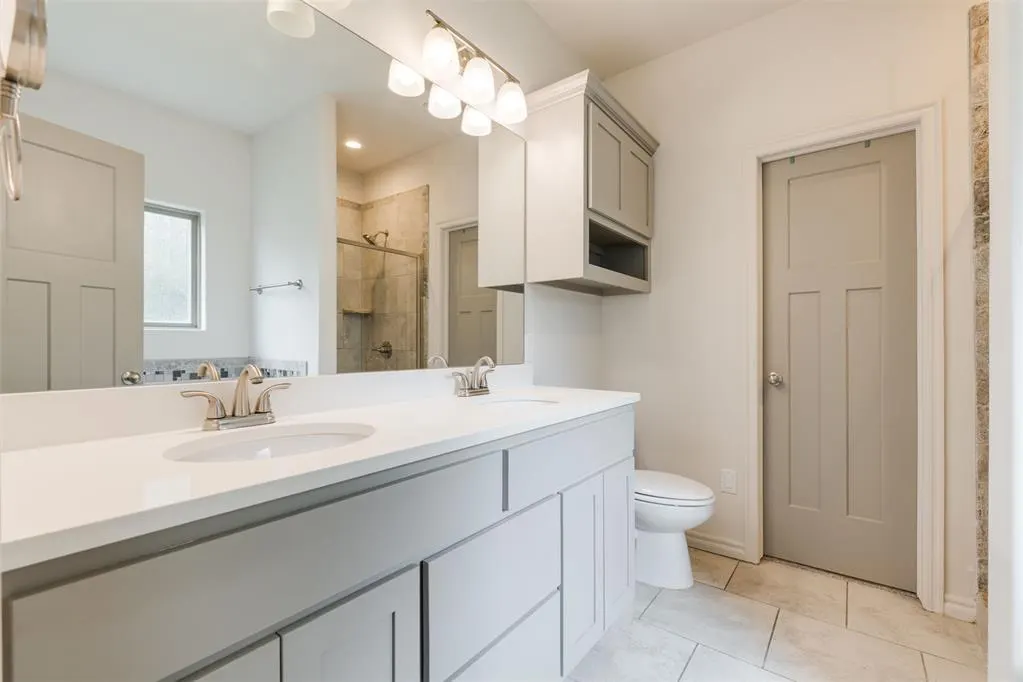 Photo 11 — 13700 Paddington Avenue, Oklahoma City, OK 73142
