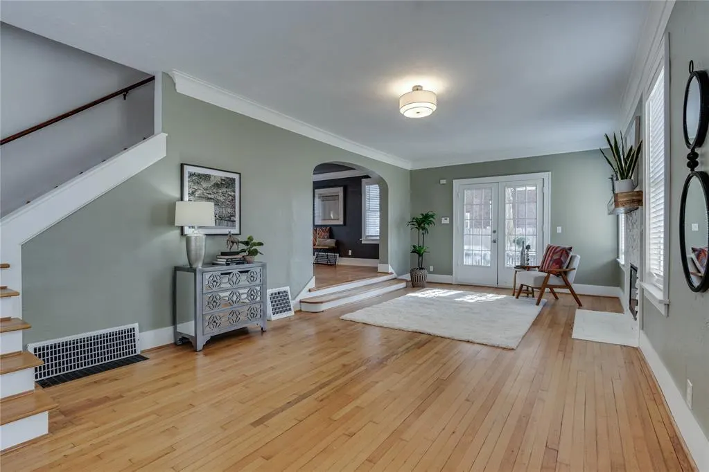 Photo 9 — 711 NE 19th Street, Oklahoma City, OK 73105