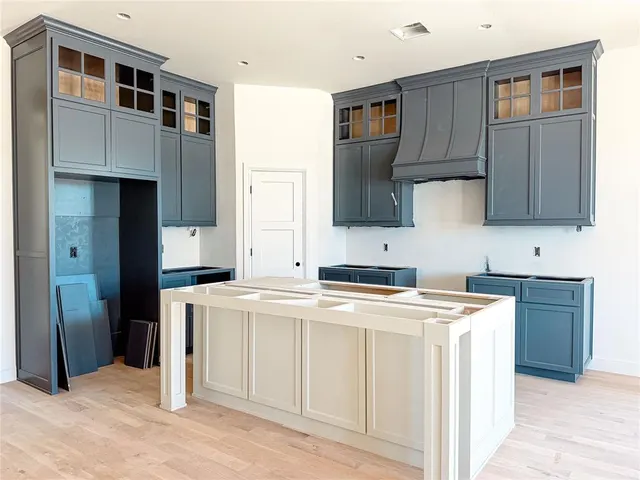 Photo 6 — 1700 Paseo Place, Edmond, OK 73034