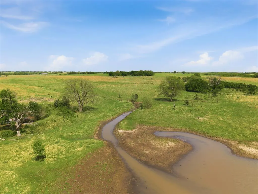 Photo 11 — Fairview Road 9, Davis, OK 73030