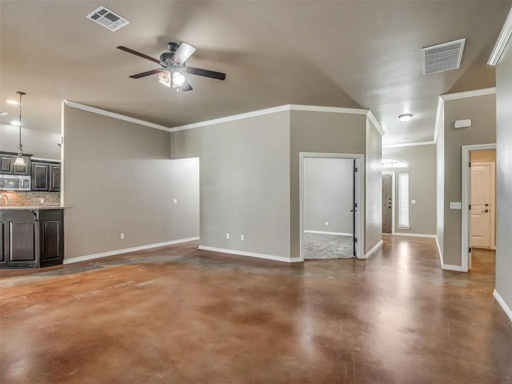 Photo 9 — 30360 Buck Lane, McLoud, OK 74851