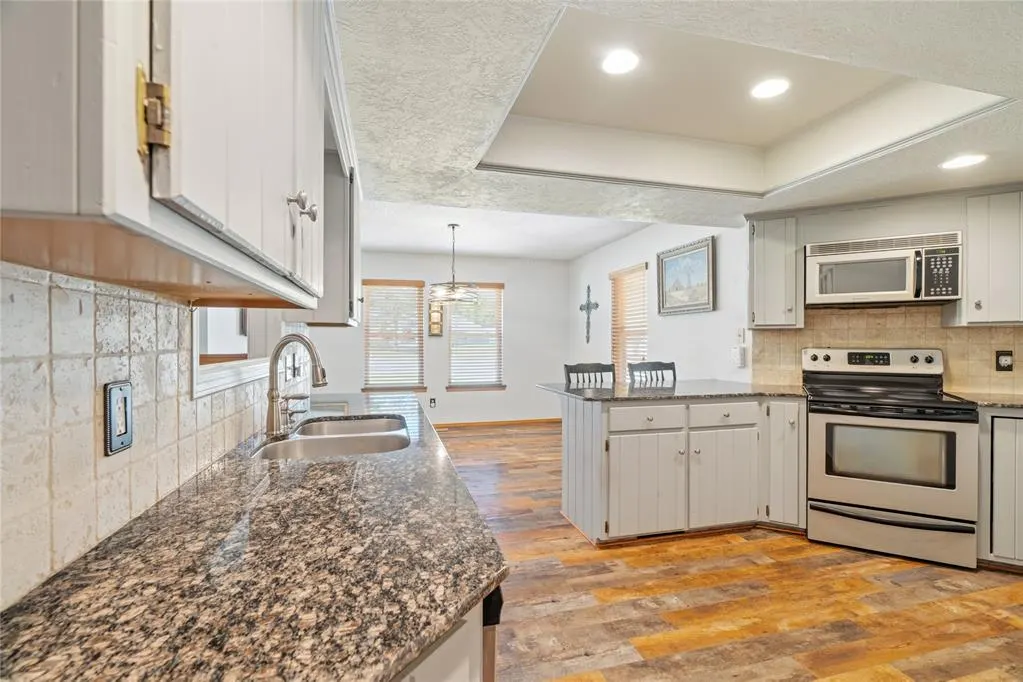 Photo 15 — 8100 Westhaven Drive, Oklahoma City, OK 73169