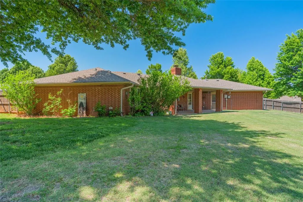 Photo 31 — 8100 Westhaven Drive, Oklahoma City, OK 73169