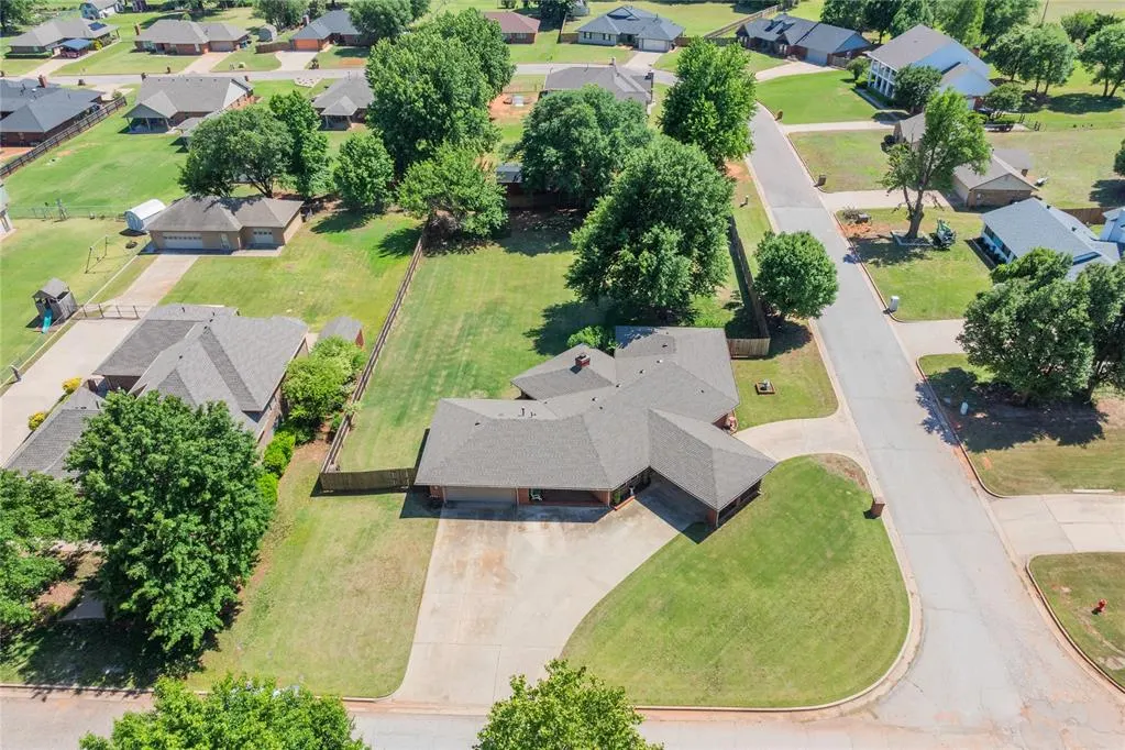 Photo 36 — 8100 Westhaven Drive, Oklahoma City, OK 73169