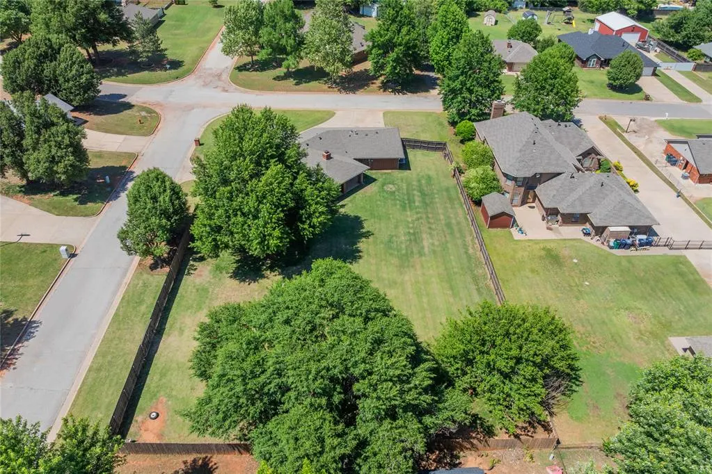 Photo 39 — 8100 Westhaven Drive, Oklahoma City, OK 73169