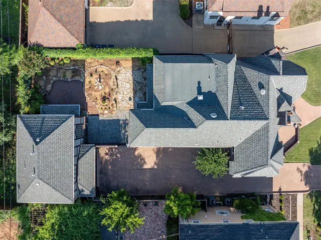 Photo 4 — 712 NE 21ST Street, Oklahoma City, OK 73105