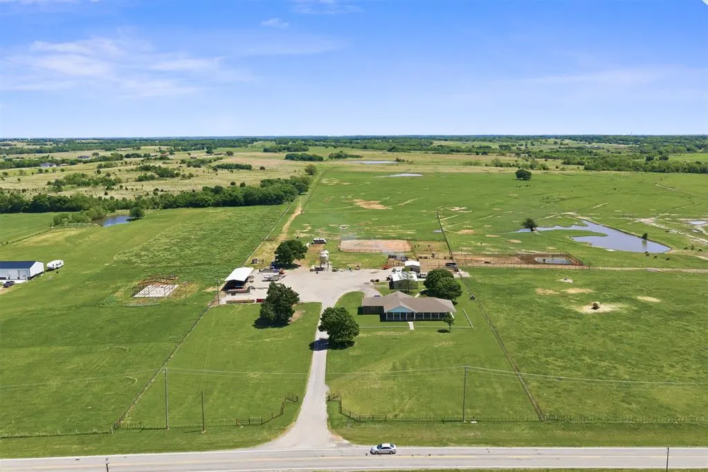 Photo 3 — 1279 110 Highway 10, Davis, OK 73030