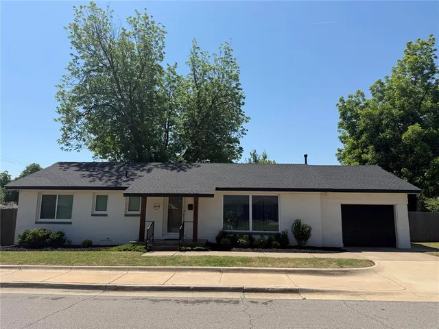 Front exterior — 2600 NW 49th Street, Oklahoma City, OK 73112