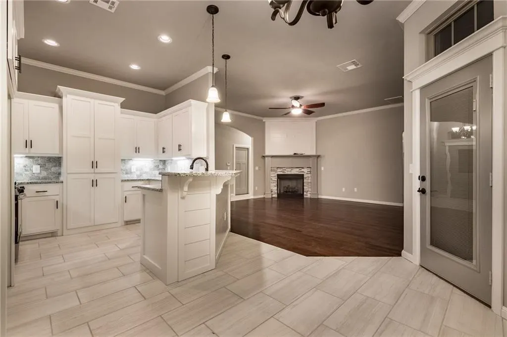 Photo 5 — 12036 SW 17th Street, Yukon, OK 73099
