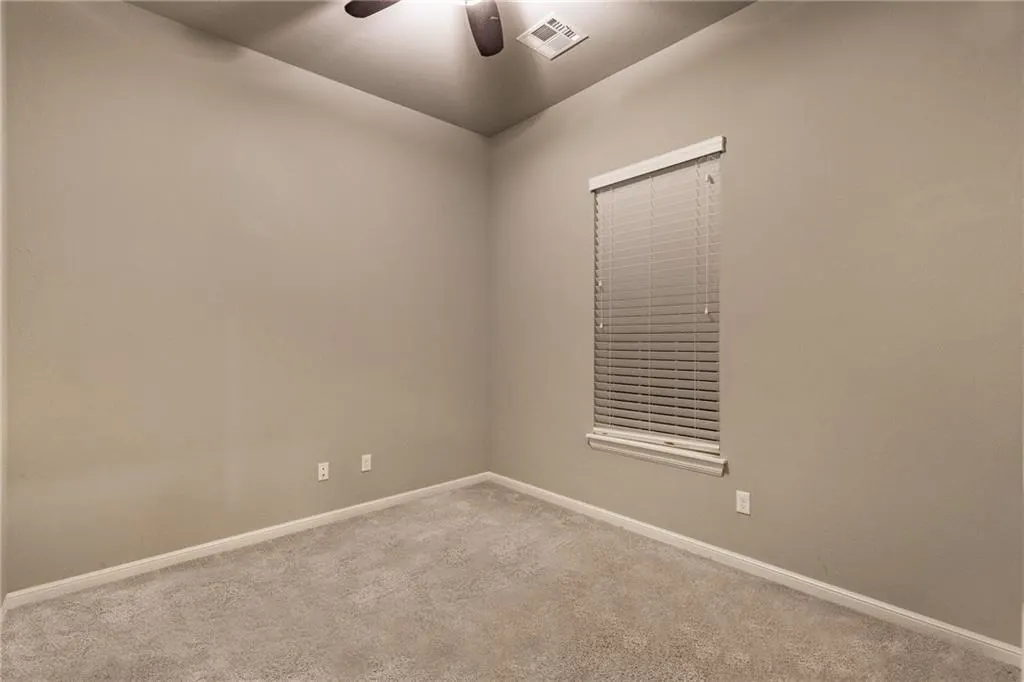 Photo 11 — 12036 SW 17th Street, Yukon, OK 73099