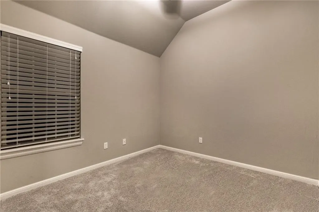 Photo 12 — 12036 SW 17th Street, Yukon, OK 73099