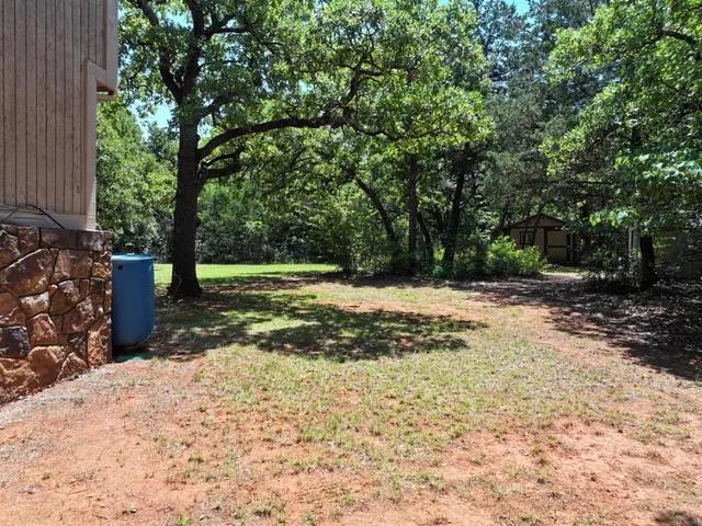 Photo 7 — 604 Dripping Springs Drive, Edmond, OK 73034