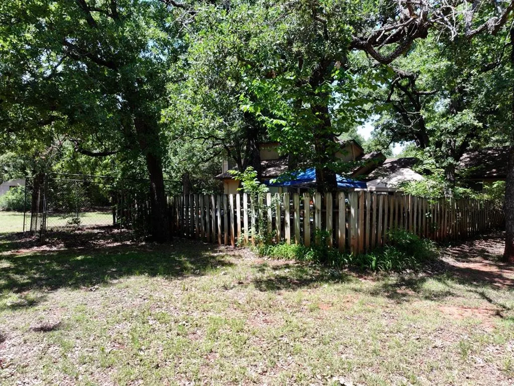 Photo 10 — 604 Dripping Springs Drive, Edmond, OK 73034