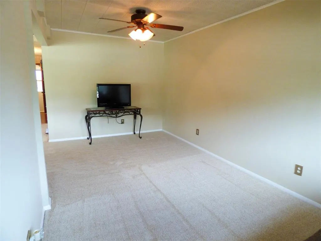Photo 8 — 106 Kelly Drive, Moore, OK 73160