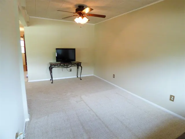 Photo 8 — 106 Kelly Drive, Moore, OK 73160