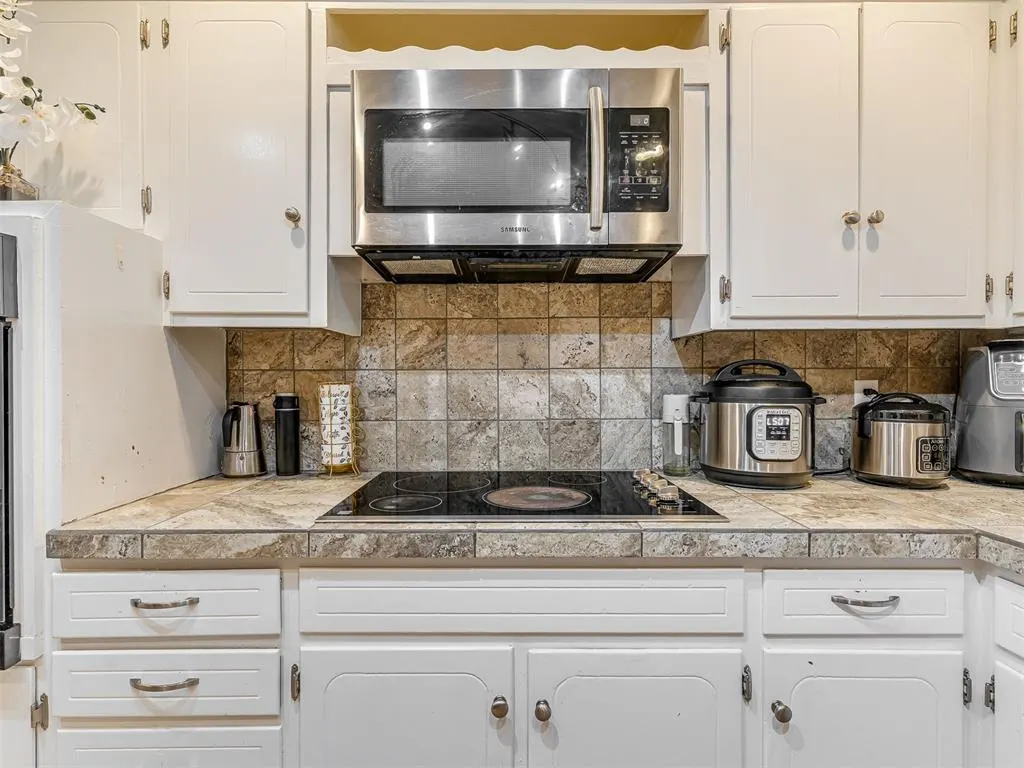Photo 12 — 1205 SW 81st Street, Oklahoma City, OK 73139