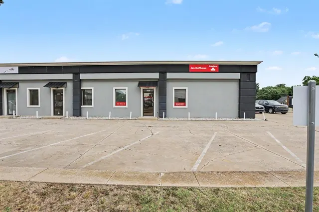 Photo 2 — 3701 N Meridian Avenue, Oklahoma City, OK 73112