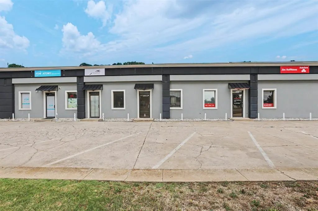 Photo 4 — 3701 N Meridian Avenue, Oklahoma City, OK 73112