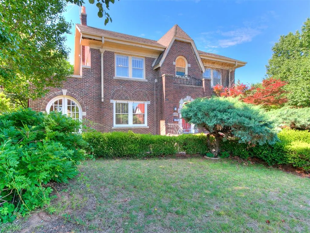 Photo 3 — 624 NE 18th Street, Oklahoma City, OK 73105