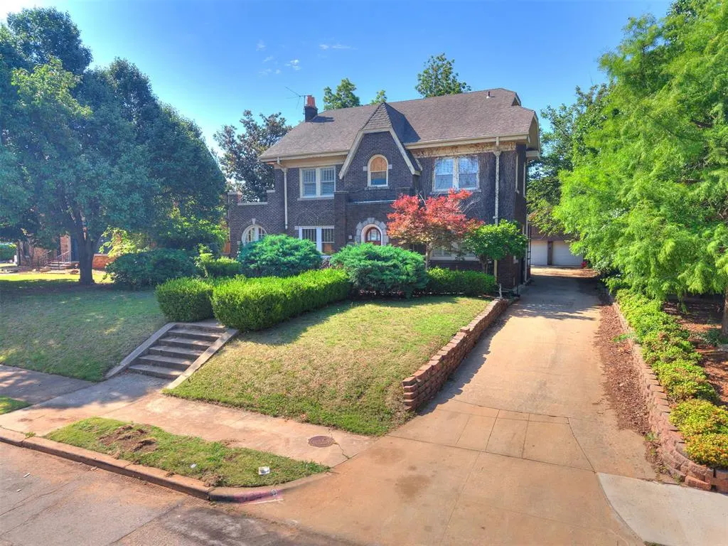 Photo 4 — 624 NE 18th Street, Oklahoma City, OK 73105