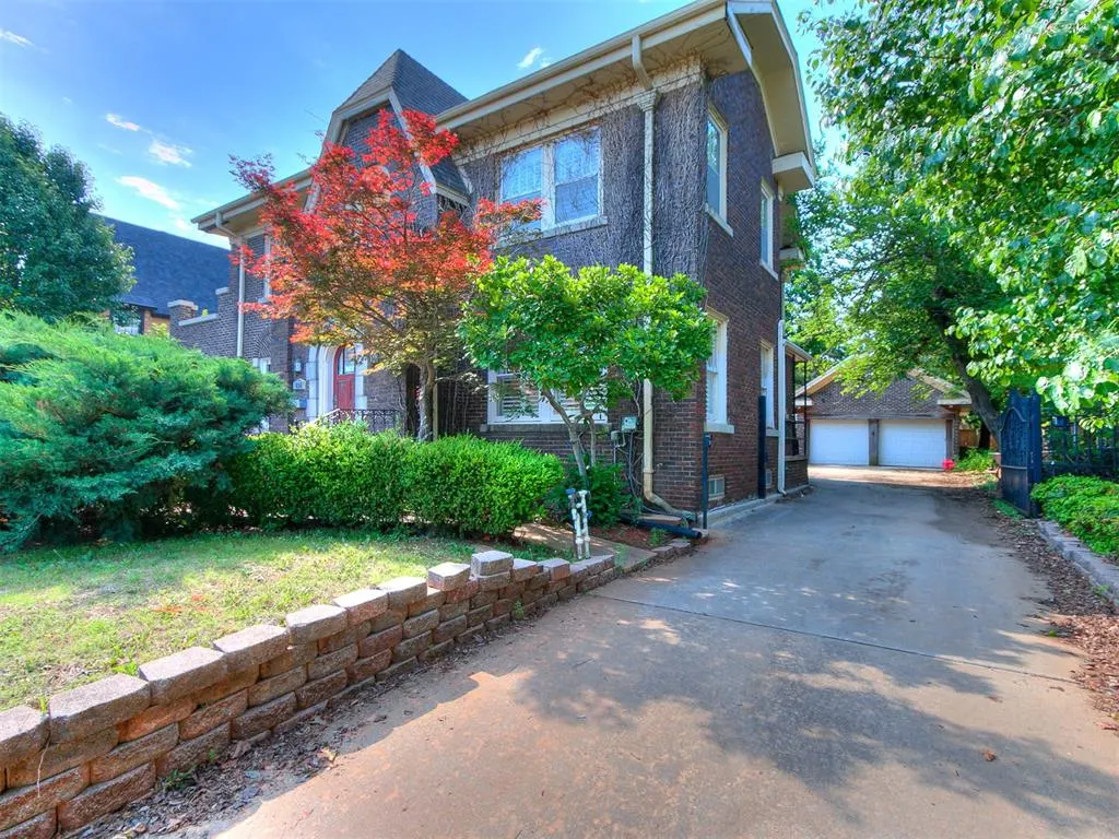Photo 5 — 624 NE 18th Street, Oklahoma City, OK 73105