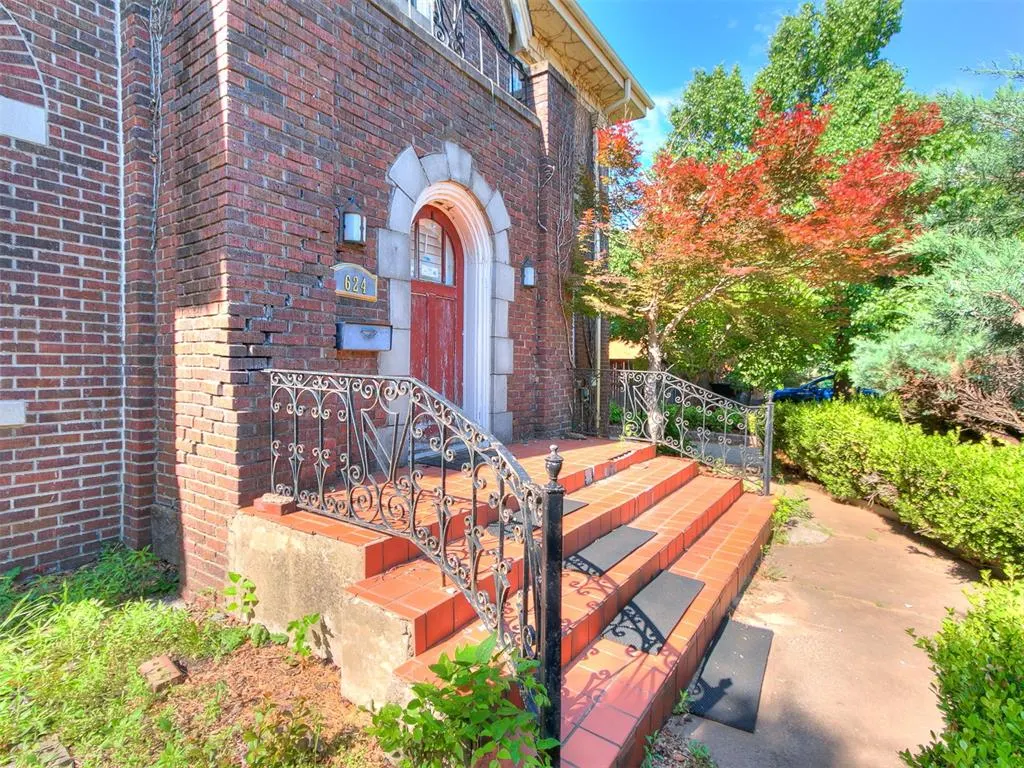 Photo 6 — 624 NE 18th Street, Oklahoma City, OK 73105