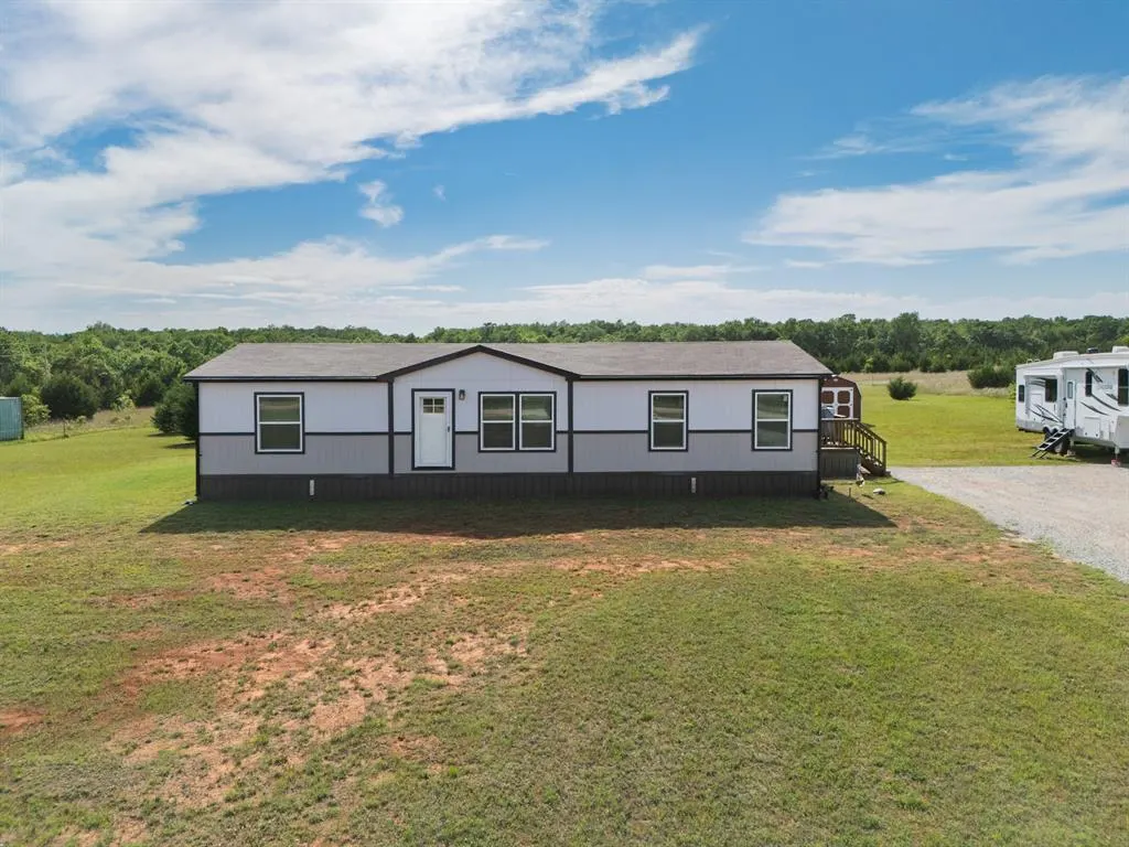 Photo 2 — 980945 S Timber Oak Road, Meeker, OK 74855