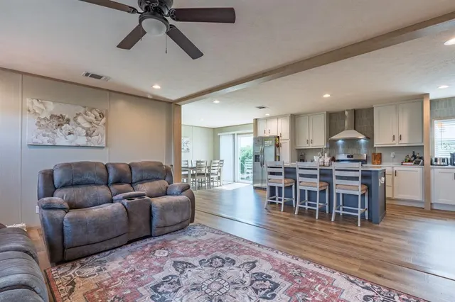 Photo 6 — 980945 S Timber Oak Road, Meeker, OK 74855