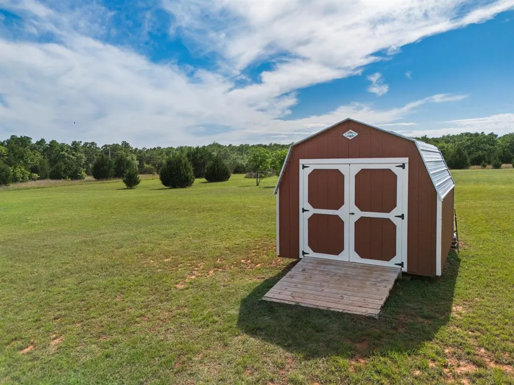 Photo 39 — 980945 S Timber Oak Road, Meeker, OK 74855