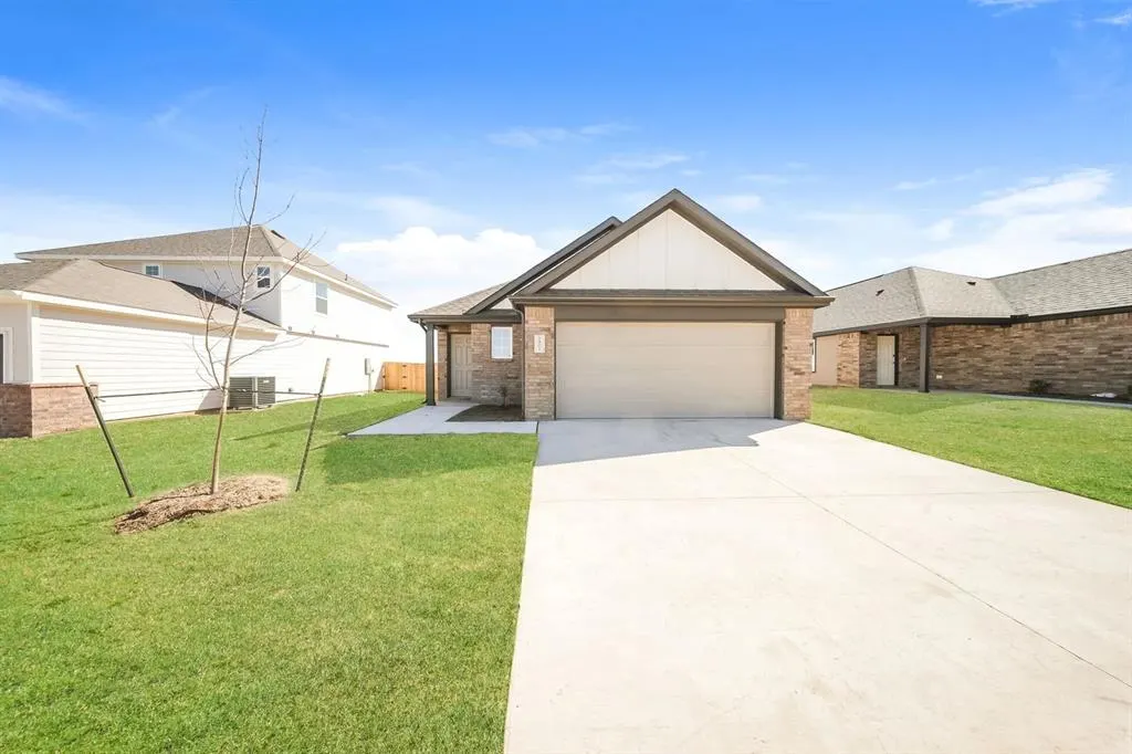 Front exterior — 1908 Dogwood Drive, El Reno, OK 73036