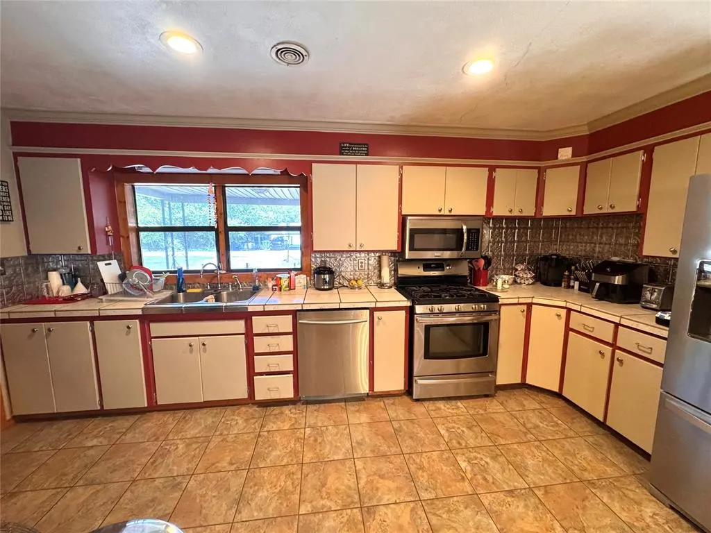 Photo 10 — 1227 Van Drive, Seminole, OK 74868