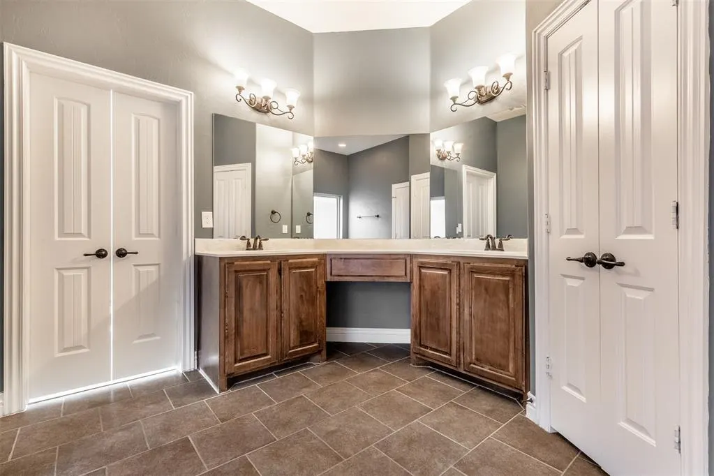 Photo 16 — 2304 NW 156th Street, Edmond, OK 73013
