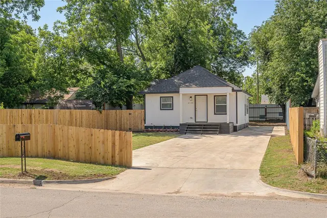 Photo 5 — 2138 SW 22nd Street, Oklahoma City, OK 73108