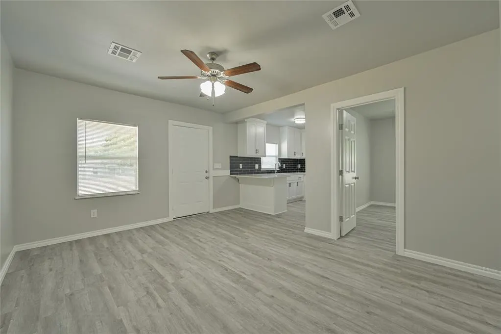 Photo 13 — 2138 SW 22nd Street, Oklahoma City, OK 73108
