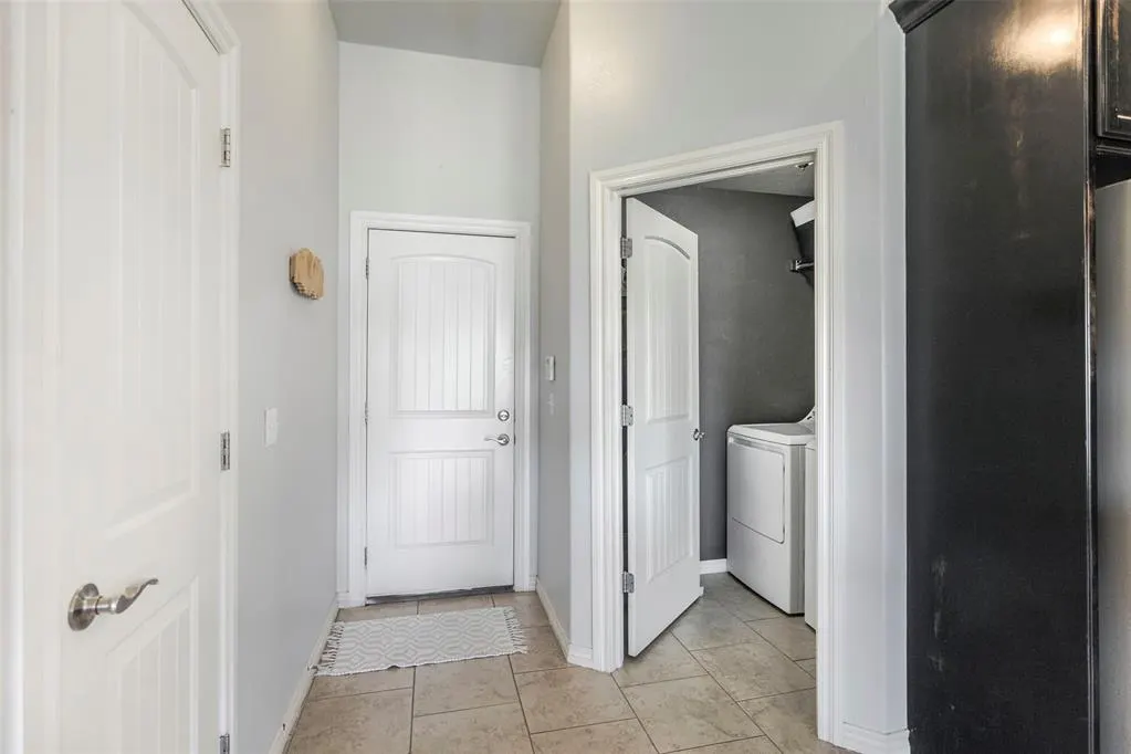 Photo 8 — 1801 Woody Lane, Edmond, OK 73003