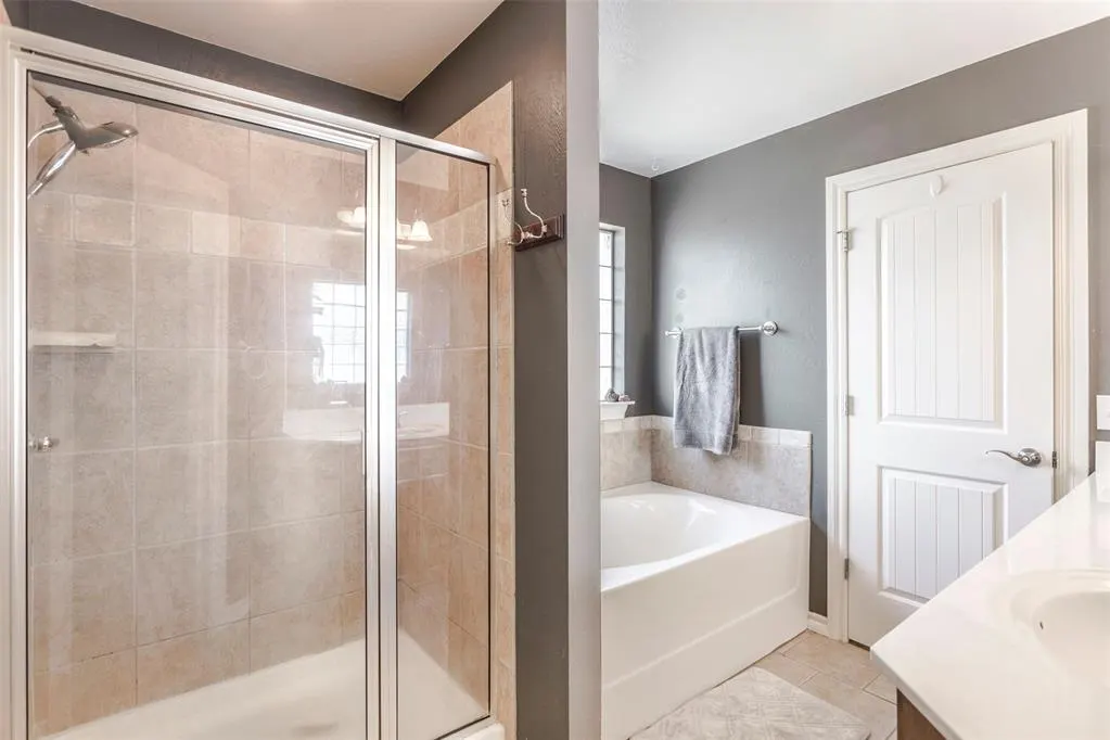 Photo 12 — 1801 Woody Lane, Edmond, OK 73003