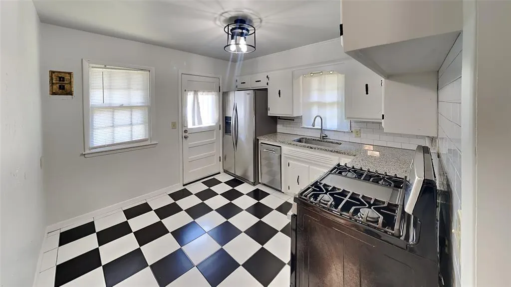 Photo 9 — 314 E Lincoln Avenue, Edmond, OK 73034