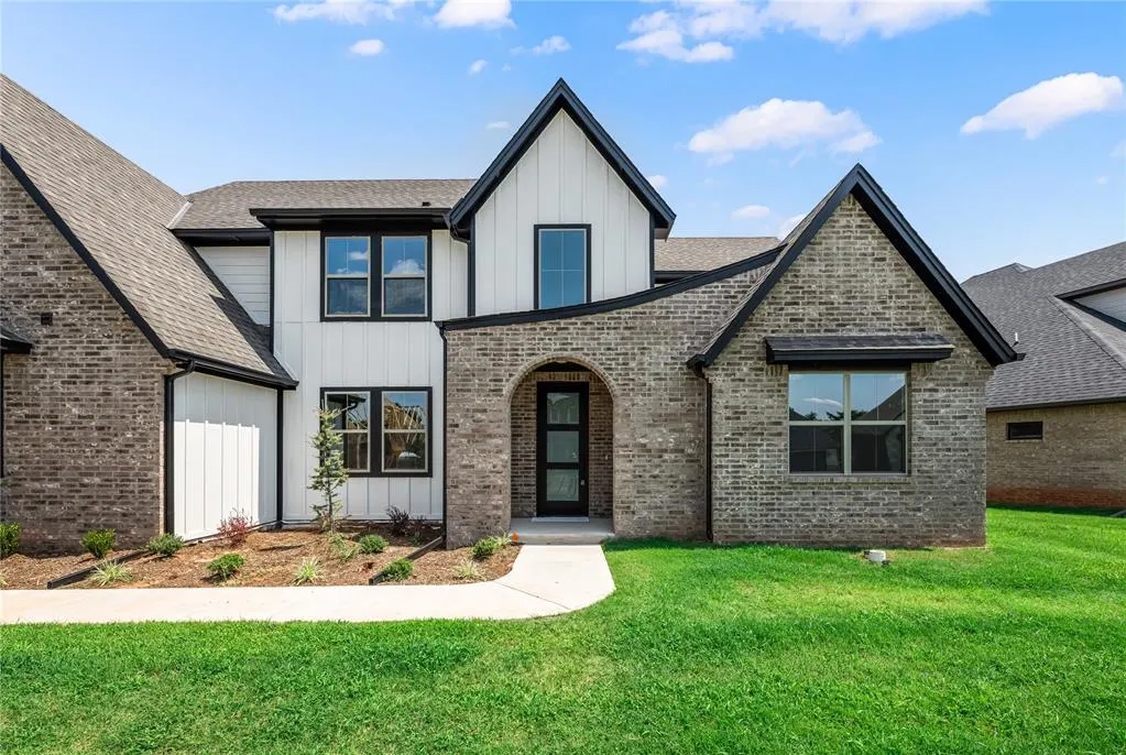 Photo 3 — 4528 Maple Ridge Drive, Edmond, OK 73034